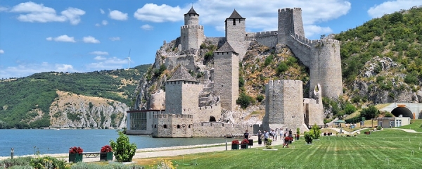 Тур по Сербии